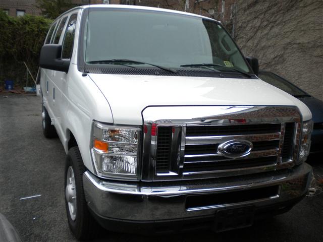 Ford E350 Interior. 2009 Ford E-350 Super Duty