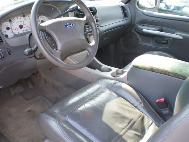 Image 4 of 2002 Ford Explorer Sport…