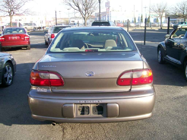 Image 2 of 2002 Chevrolet Malibu…