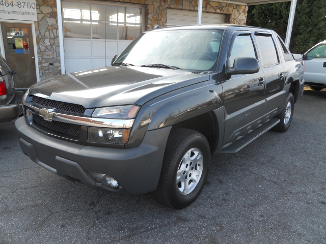 Image 1 of 2004 Chevrolet Avalanche…