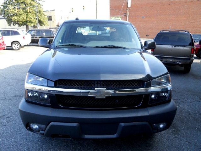 Image 2 of 2004 Chevrolet Avalanche…