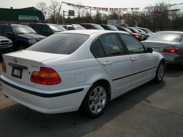 Image 6 of 2002 BMW 325 i Bayshore,…
