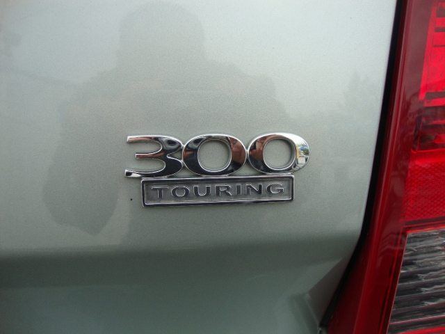 Image 3 of 2005 Chrysler 300 Touring…