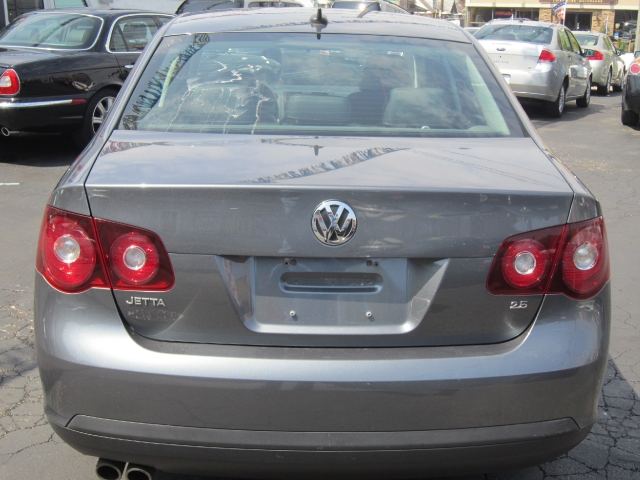 Image 6 of 2008 Volkswagen Jetta…