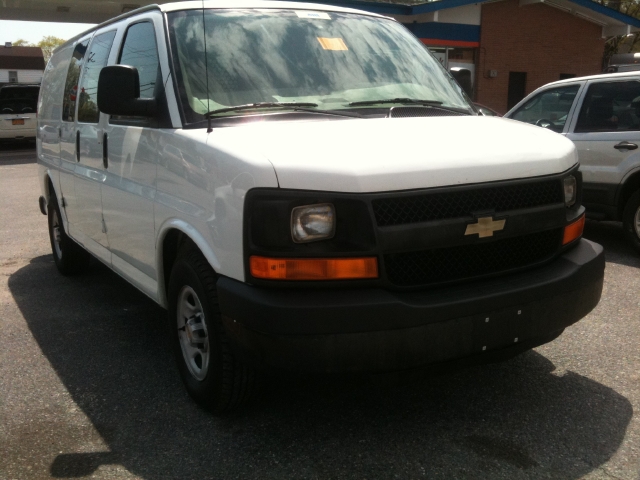 Image 7 of 2005 Chevrolet Express…