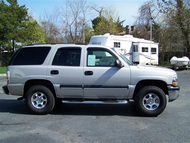 Image 2 of 2004 Chevrolet Tahoe…
