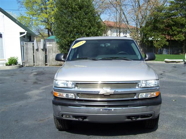 Image 5 of 2004 Chevrolet Tahoe…
