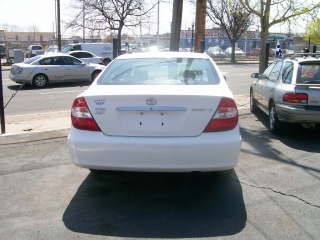 Image 4 of 2002 Toyota Camry LE…
