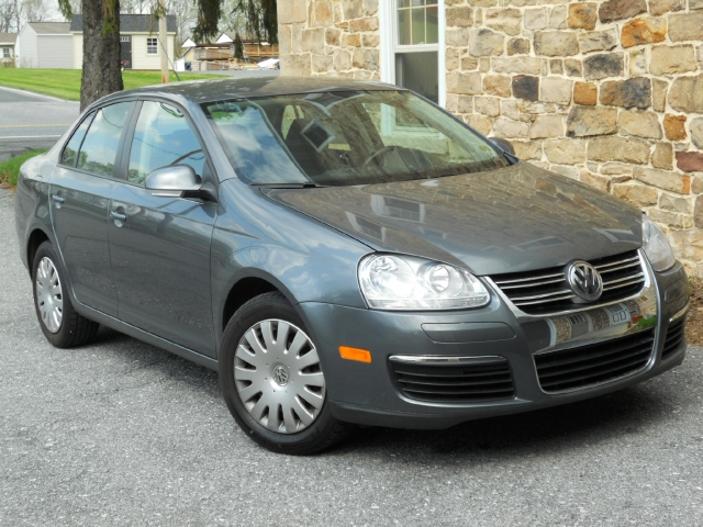 Image 2 of 2009 Volkswagen Jetta…