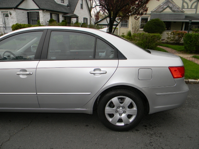 Image 4 of 2009 Hyundai Sonata…