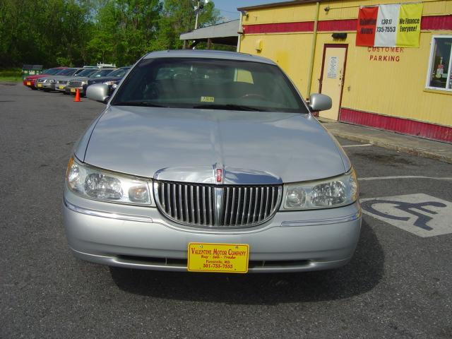 Image 5 of 2002 Lincoln Town Car…