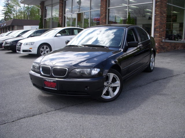 Image 5 of 2004 BMW 330 xi Central…