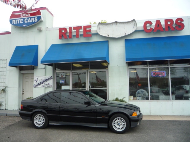 Image 1 of 1995 BMW 3 Series 4…