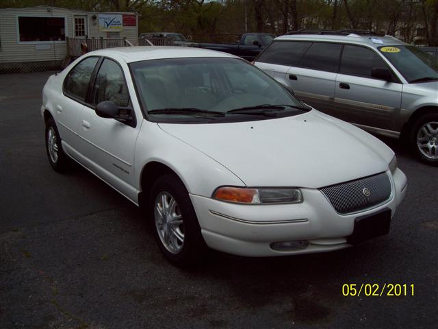 Image 3 of 1998 Chrysler Cirrus…