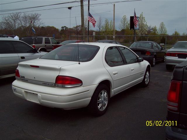 Image 4 of 1998 Chrysler Cirrus…