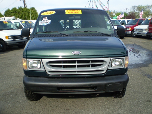 Image 2 of 2000 Ford E-150 Lindenhurst,…