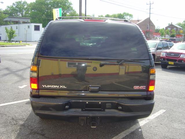 Image 4 of 2004 GMC Yukon XL 1500…