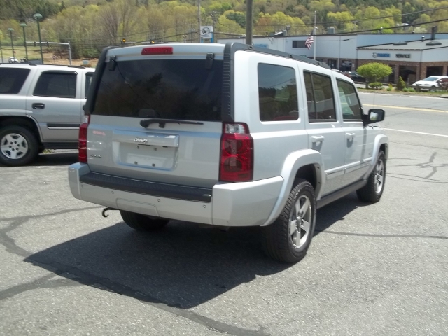 Image 1 of 2006 Jeep Commander…