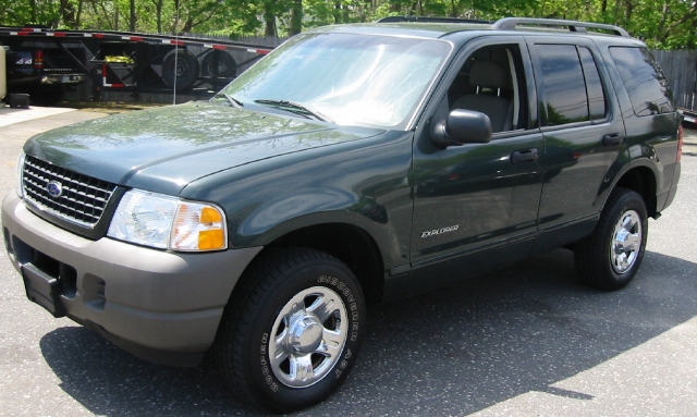 Image 1 of 2002 Ford Explorer XLS…