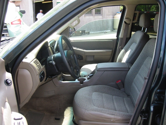 Image 5 of 2002 Ford Explorer XLS…