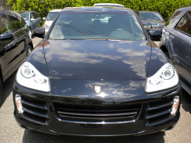 2009 Porsche Cayenne Interior. 2009 Porsche Cayenne Base