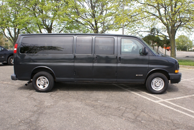 Image 5 of 2005 Chevrolet Express…