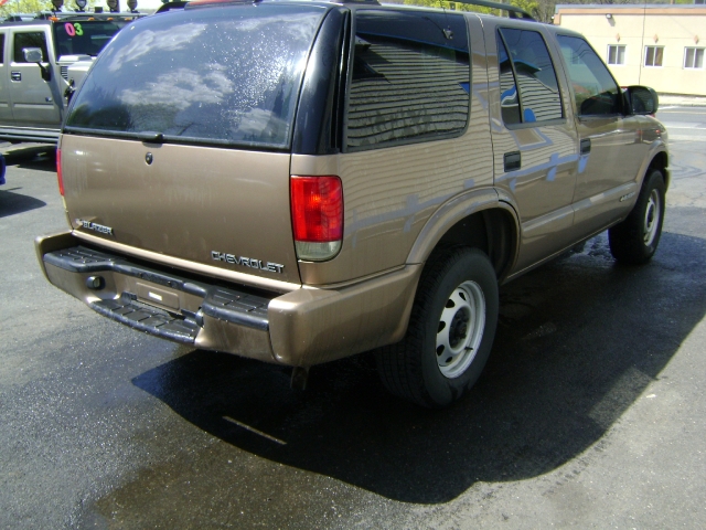 Image 8 of 2003 Chevrolet Blazer…