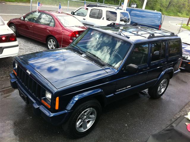 Image 3 of 2000 Jeep Cherokee Classic…
