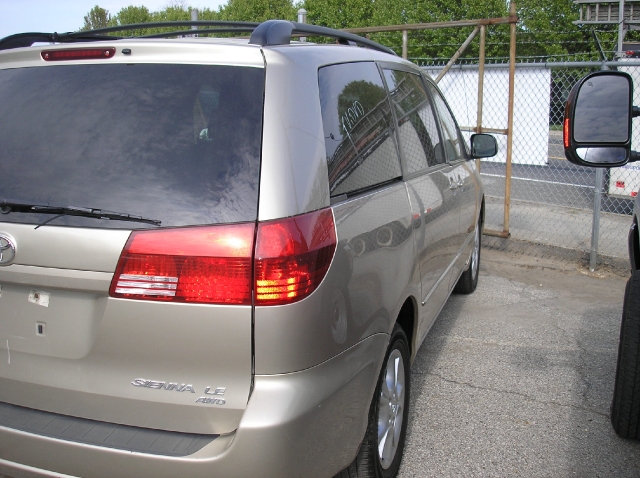 Image 10 of 2005 Toyota Sienna LE…