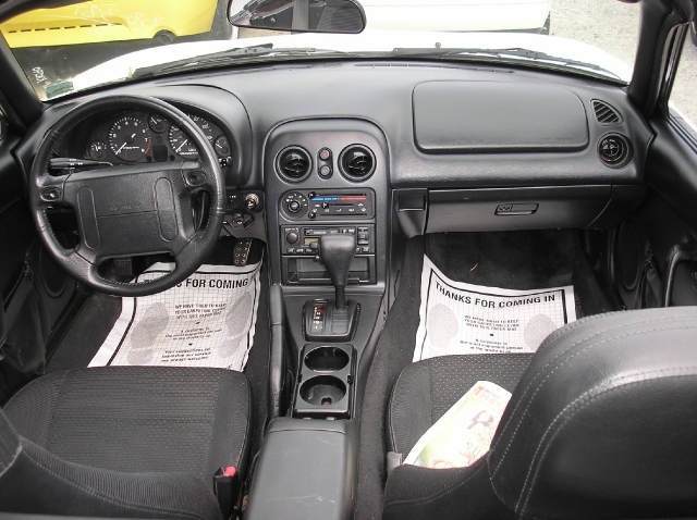 Image 2 of 1996 Mazda MX-5 Miata…