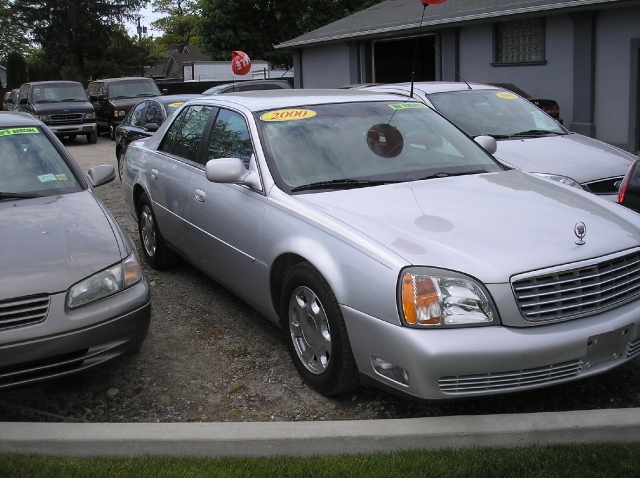 Image 10 of 2000 Cadillac DeVille…