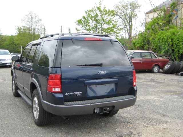 Image 8 of 2004 Ford Explorer XLT…