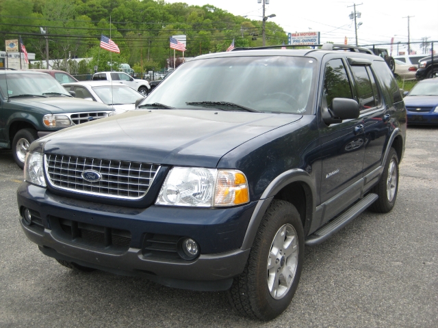 Image 9 of 2004 Ford Explorer XLT…
