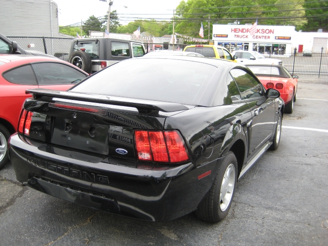 Image 6 of 2001 Ford Mustang Base…