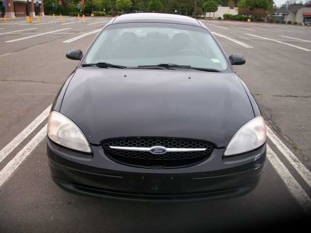Image 9 of 2000 Ford Taurus SE…