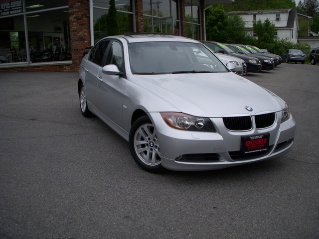 Image 2 of 2006 BMW 325 xi Central…