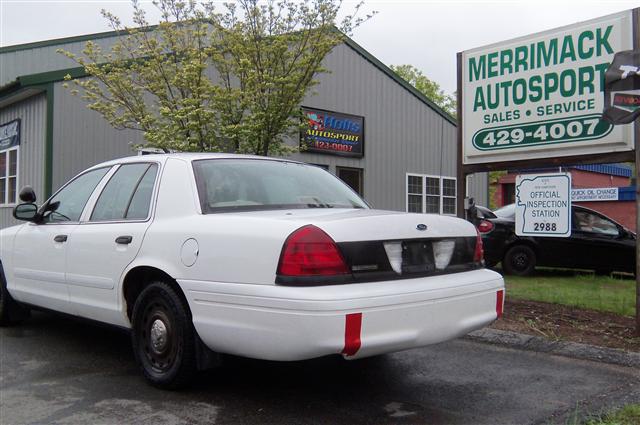 Image 6 of 2005 Ford Crown Victoria…