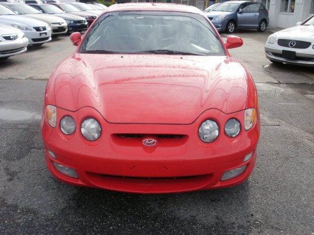 Image 8 of 2000 Hyundai Tiburon…