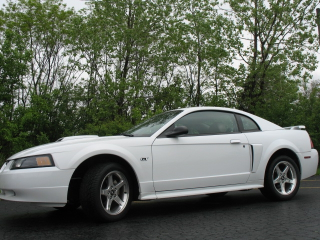 Image 2 of 2003 Ford Mustang 2…