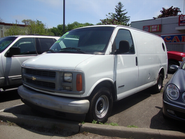 Image 9 of 2001 Chevrolet Express…