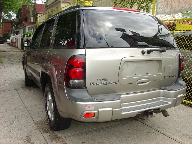 Image 5 of 2003 Chevrolet TrailBlazer…