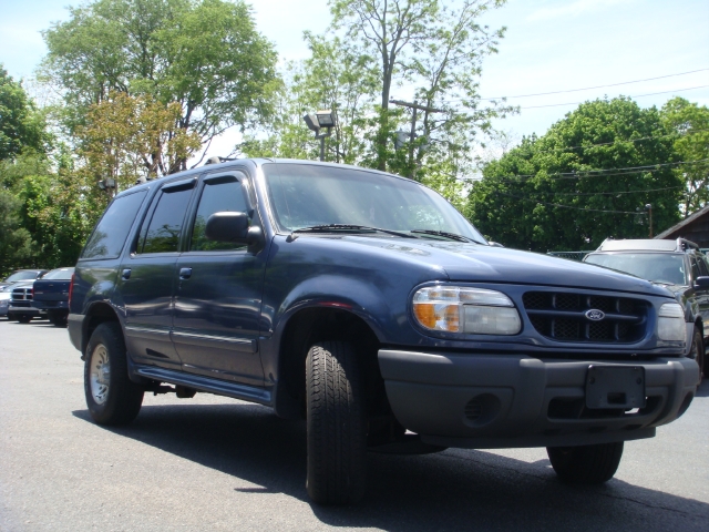 Image 7 of 2001 Ford Explorer XLS…