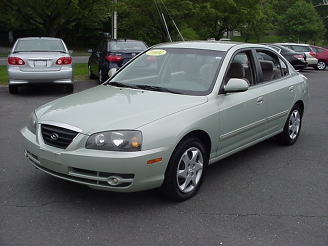 Image 1 of 2004 Hyundai Elantra…