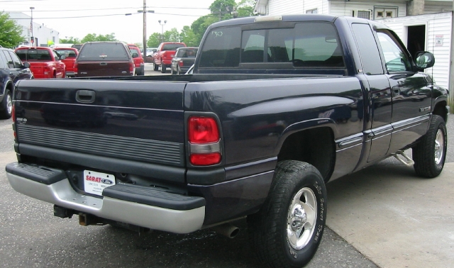 Image 4 of 1998 Dodge Ram 1500…