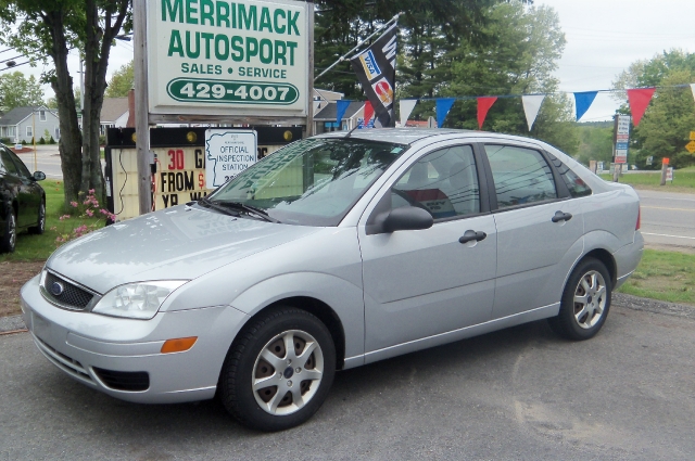 Image 5 of 2005 Ford Focus ZX4…