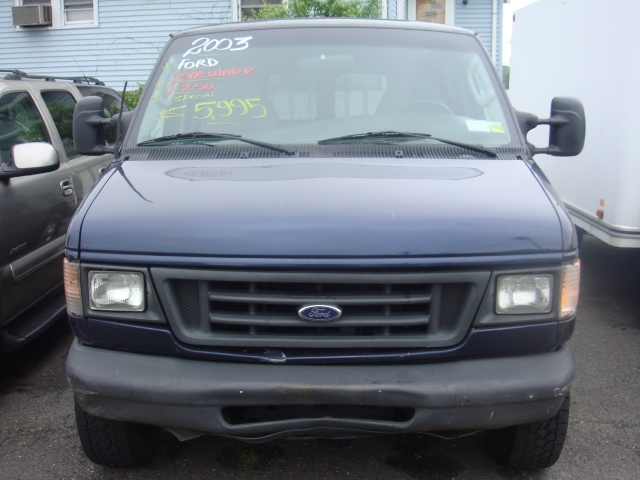 Image 2 of 2003 Ford E-250 Little…