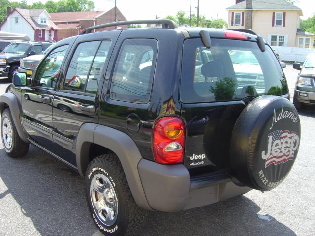 Image 6 of 2003 Jeep Liberty Sport…