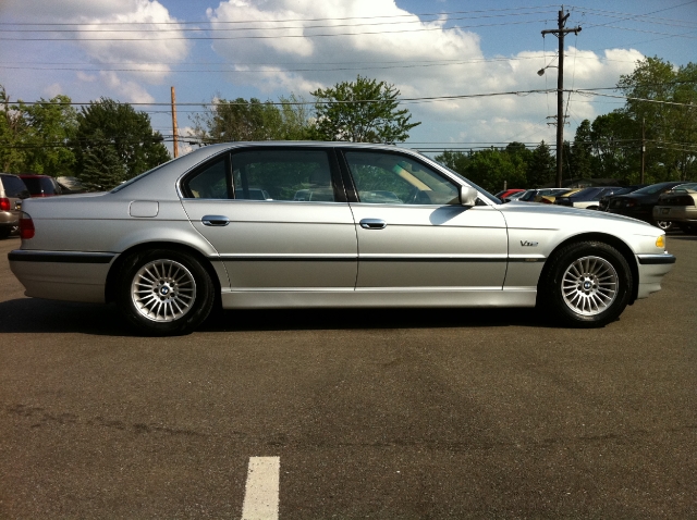 Image 4 of 2001 BMW 750 West Chester,…