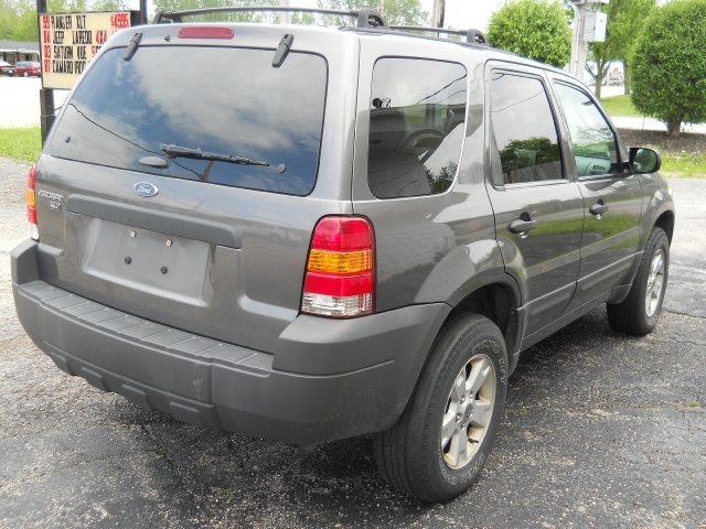 Image 4 of 2005 Ford Escape XLT…