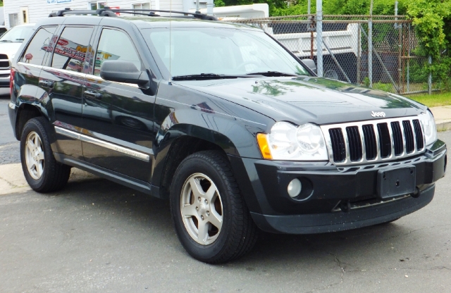 Image 2 of 2005 Jeep Grand Cherokee…